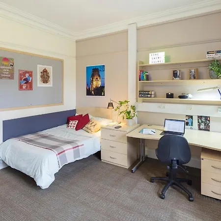 The Holmes Hotel Bristol