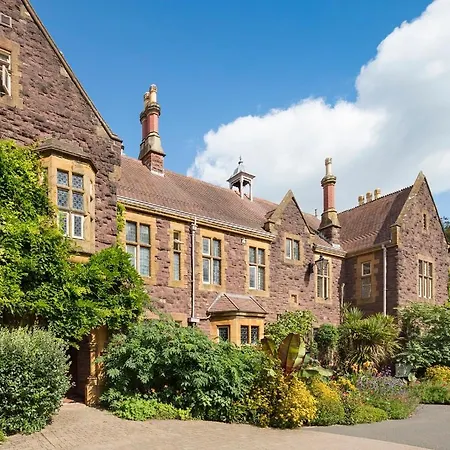 The Holmes ホテル *