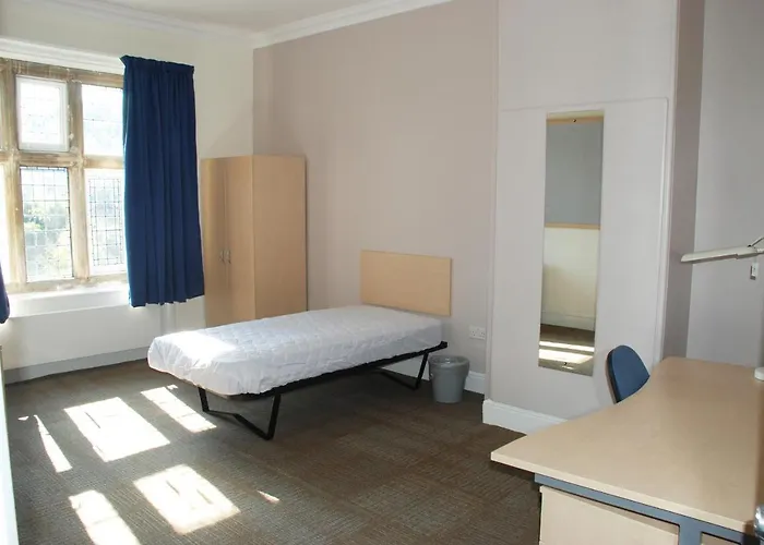 The Holmes * Bristol